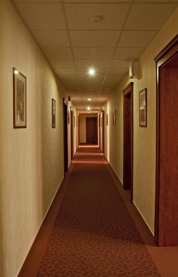 ホテル セントラル ペーチ エクステリア 写真